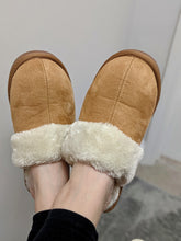 Load image into Gallery viewer, Corkys Snooze Slippers - Chestnut
